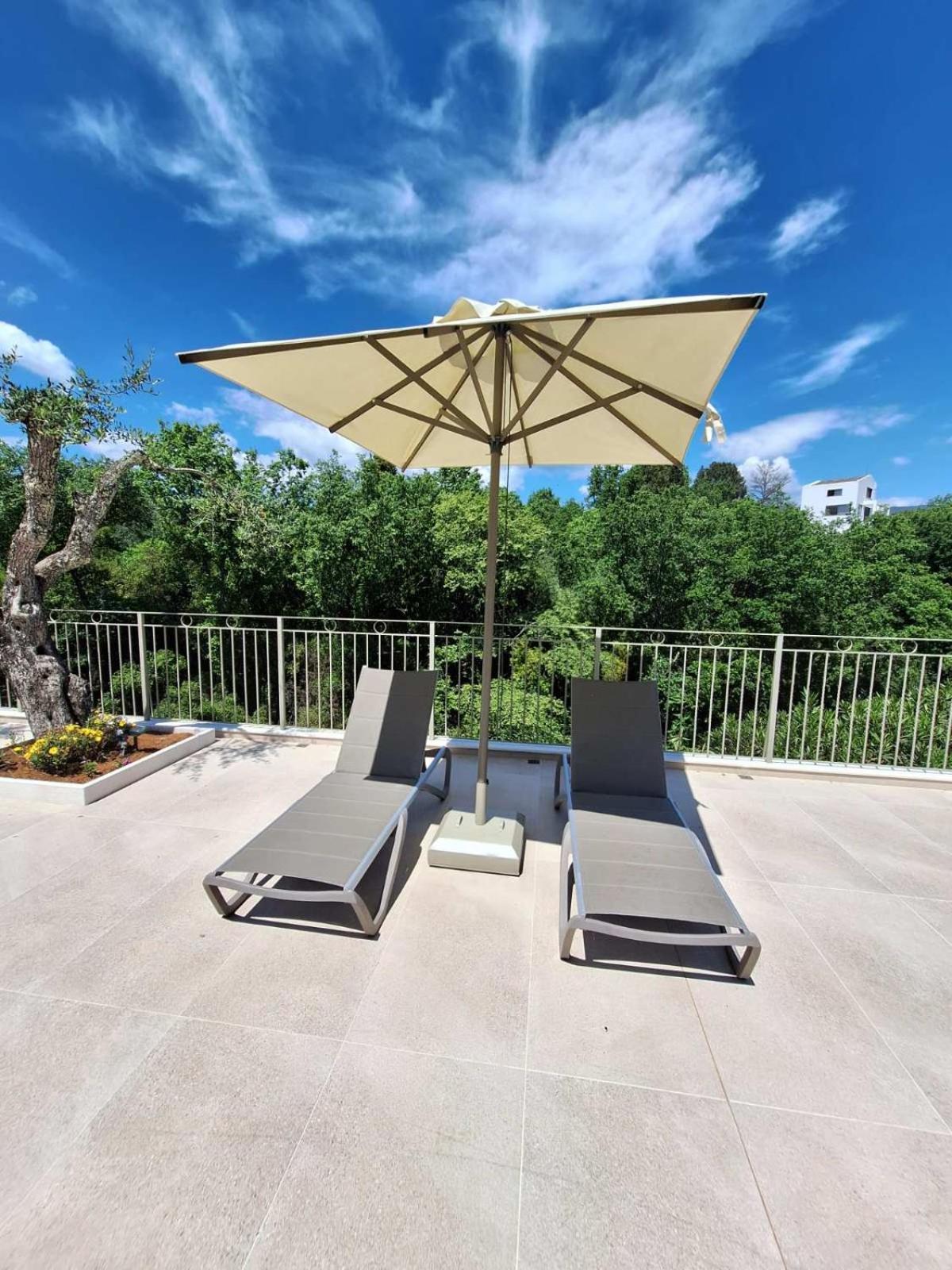 Luxury Breeze With Private Pools Villa Dassia (Corfu)