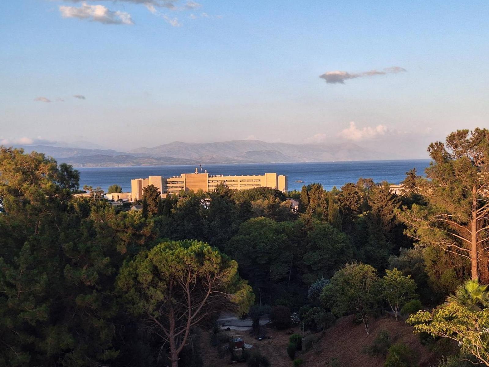 Vilă Luxury Breeze With Private Pools Dassia (Corfu)
