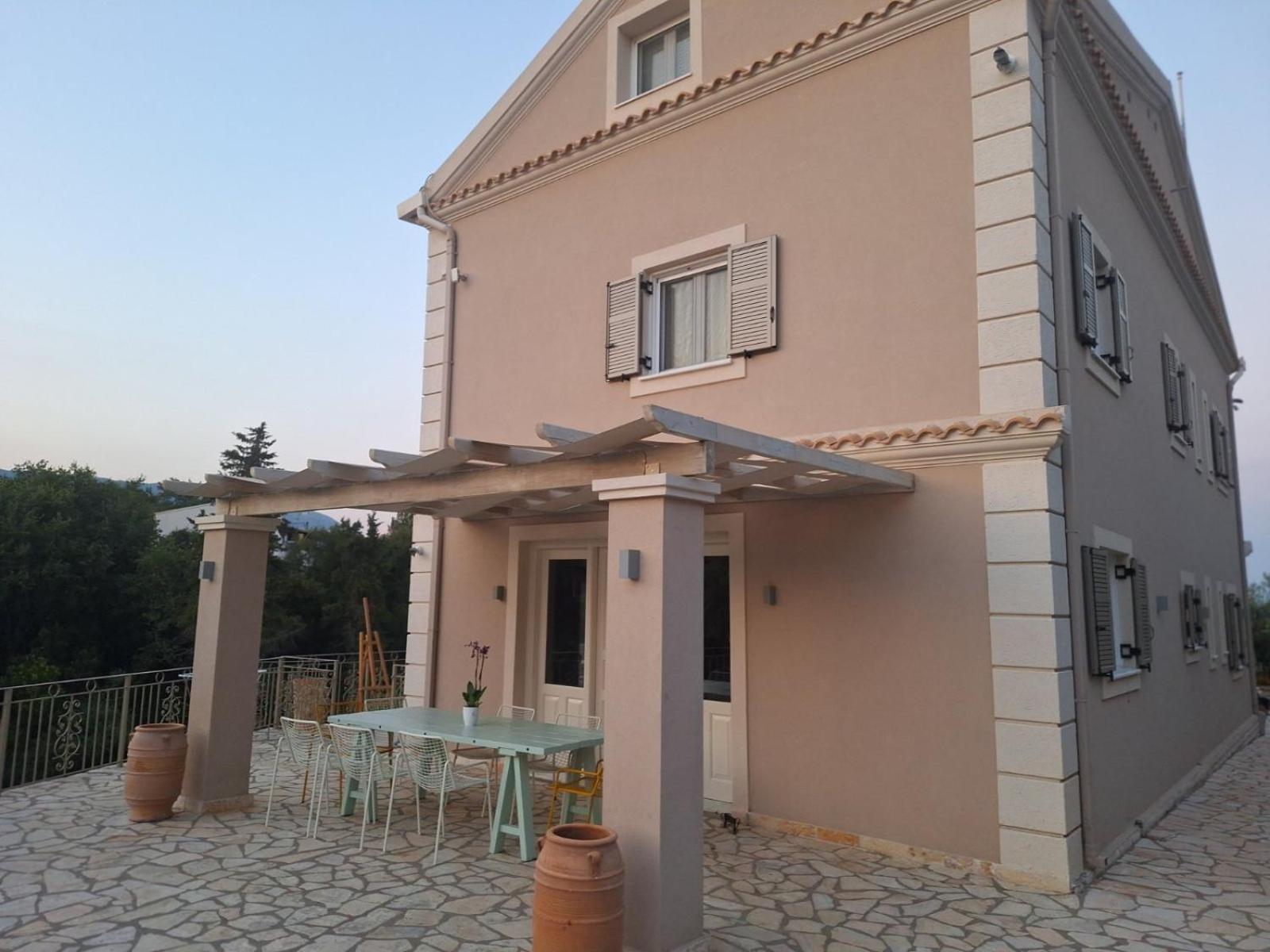 Luxury Breeze With Private Pools Vilă Dassia (Corfu)